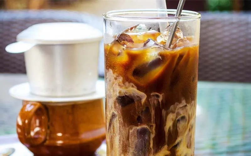 1 ly cà phê sữa bao nhiêu calo? Uống cà phê có giảm cân?