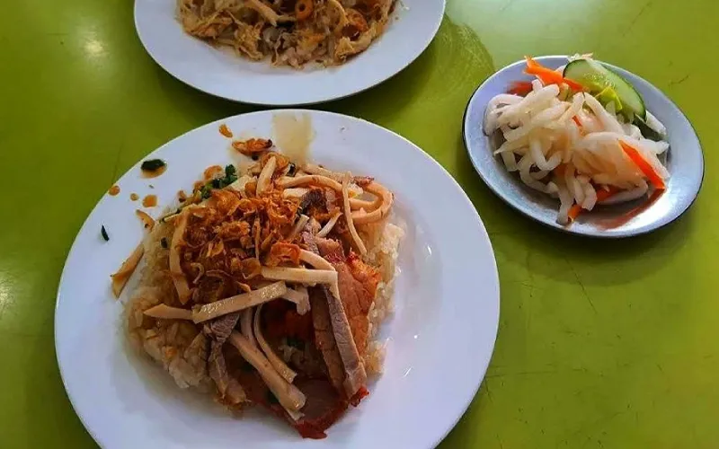 10 địa điểm ăn xôi đêm ngon nhất ở Sài Gòn