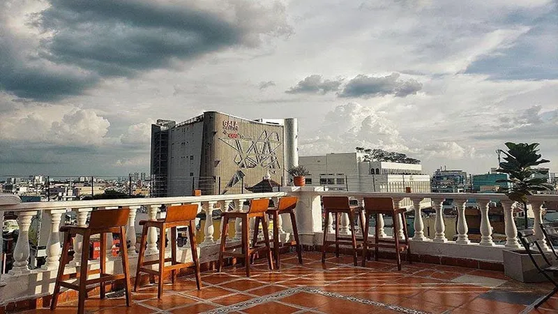 10 quán cà phê rooftop ở Sài Gòn, được giới trẻ check-in ‘sống ảo’ cực chất