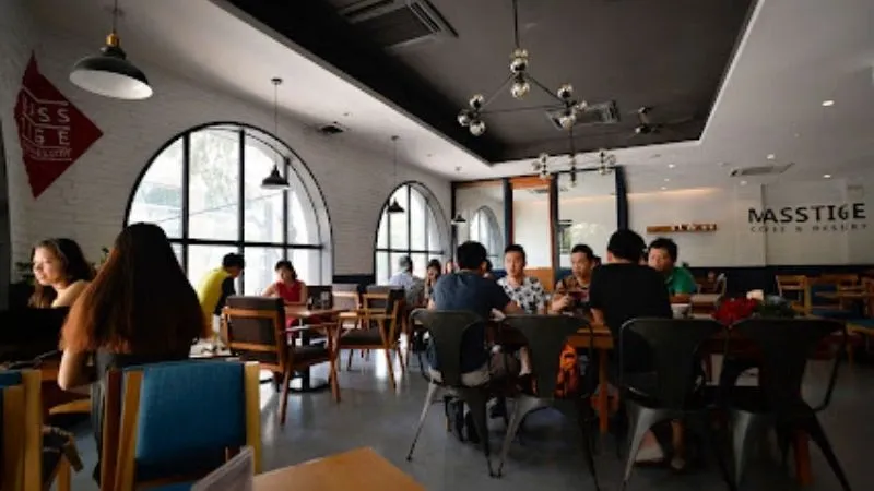 10 quán cafe yên tĩnh quận 1, giúp bạn học bài & làm việc hiệu quả