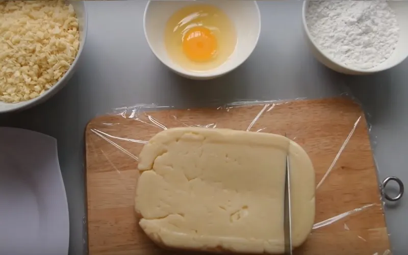 6 cách làm bánh sữa tươi chiên giòn ngon, đơn giản tại nhà