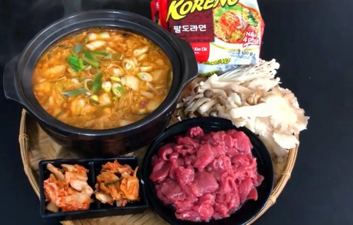 6 cách nấu lẩu kim chi Hàn Quốc tại nhà ngon ngất ngây