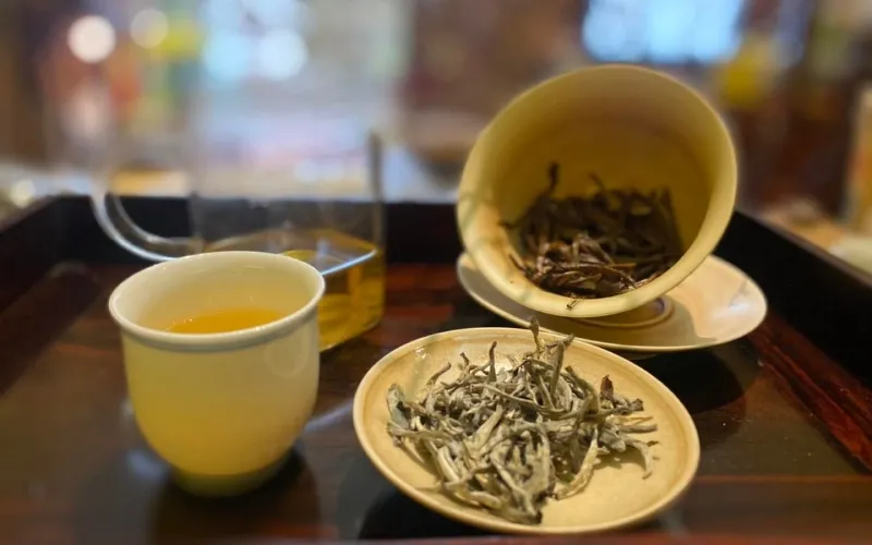 6 điểm thưởng thức trà ngon, yên tĩnh nhất Sài Gòn