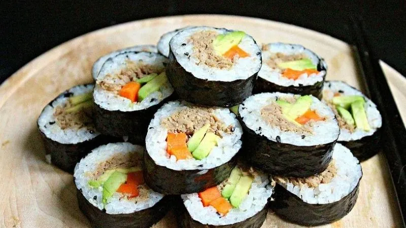 7 cách làm cơm cuộn rong biển Hàn Quốc (Kimbap) vừa ngon vừa dễ