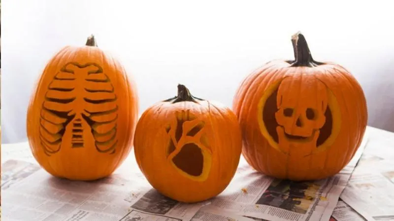 8 cách trang trí hoa quả trong tiệc Halloween đẹp mắt, ấn tượng