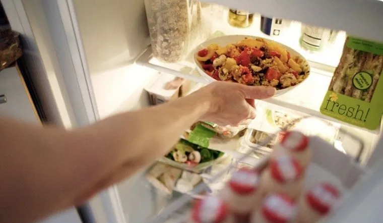 Bảo quản đồ ăn trong tủ lạnh sai cách, nguy hại tiềm tàng