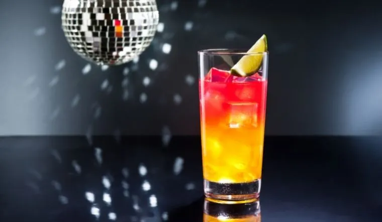 Bỏ túi cách pha Tequila Sunrise Cocktail chua ngọt, siêu thơm ngon
