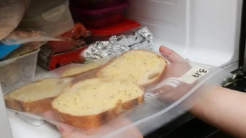 Cách bảo quản bánh mì sandwich để được lâu mà vẫn mềm ngon như mới