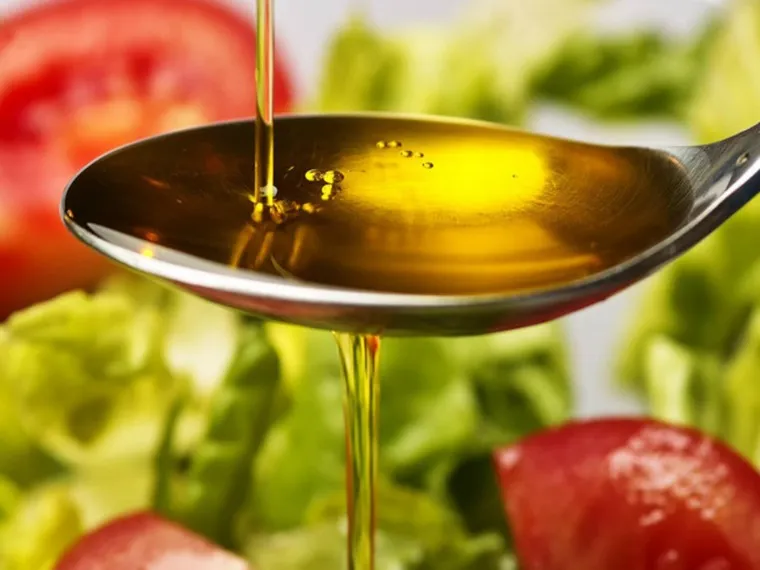 Cách chọn mua dầu ăn tốt cho sức khỏe