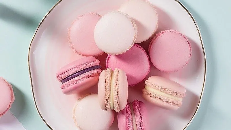 Cách làm bánh macaron nhân kem phô mai thơm ngon đẹp mắt đơn giản