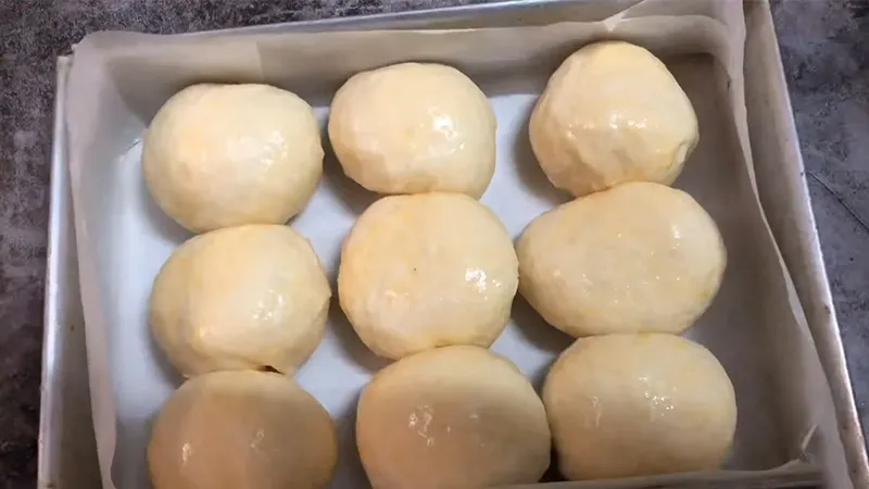Cách làm bánh mì milo kem sữa thơm ngon mềm mịn siêu mát lạnh