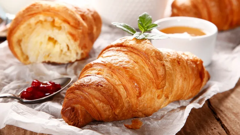 Cách làm bánh mì sừng bò (croissant) thơm ngon tại nhà