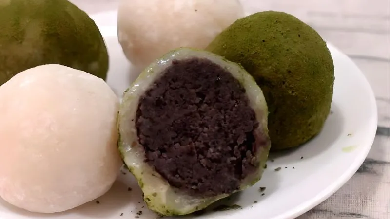 Cách làm bánh mochi đậu đen dai mềm, phần nhân ngọt bùi