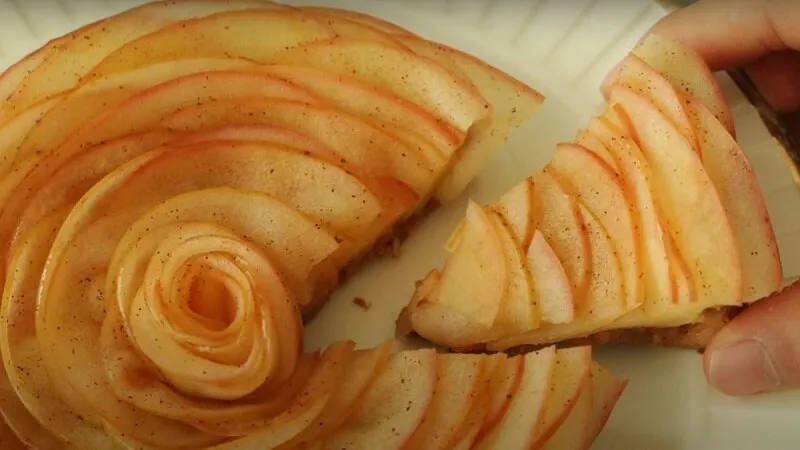 Cách làm bánh tart táo hoa hồng thơm ngon, dễ làm tại nhà