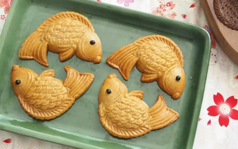 Cách làm bánh Trung thu hình con cá đẹp lung linh
