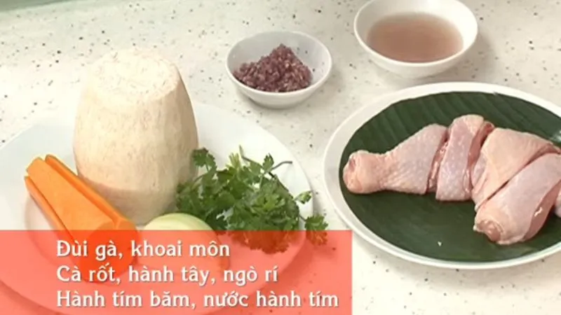 Cách làm canh khoai môn gà hầm mềm thơm chiêu đãi cả nhà