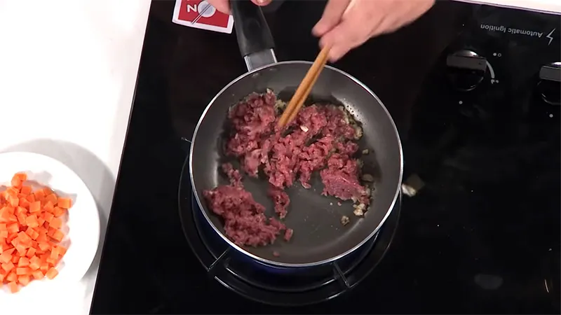 Cách làm cháo yến mạch thịt bò đầy dinh dưỡng cho bữa ăn gia đình