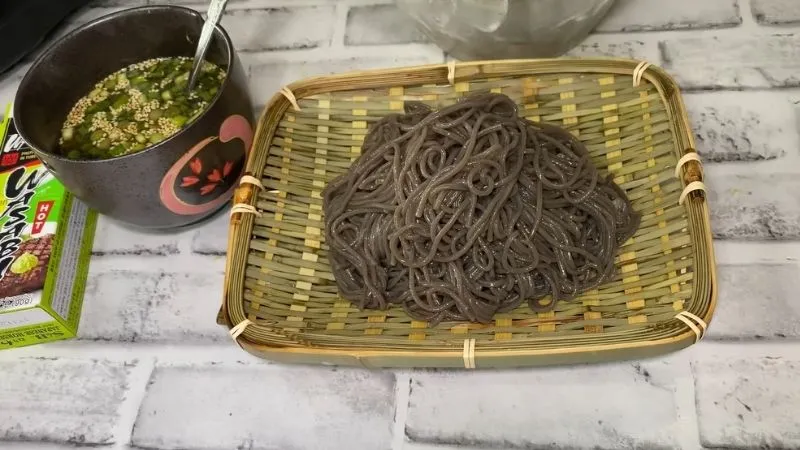 Cách làm cold soba (mì lạnh kiểu Nhật) mát lạnh, lạ miệng tại nhà