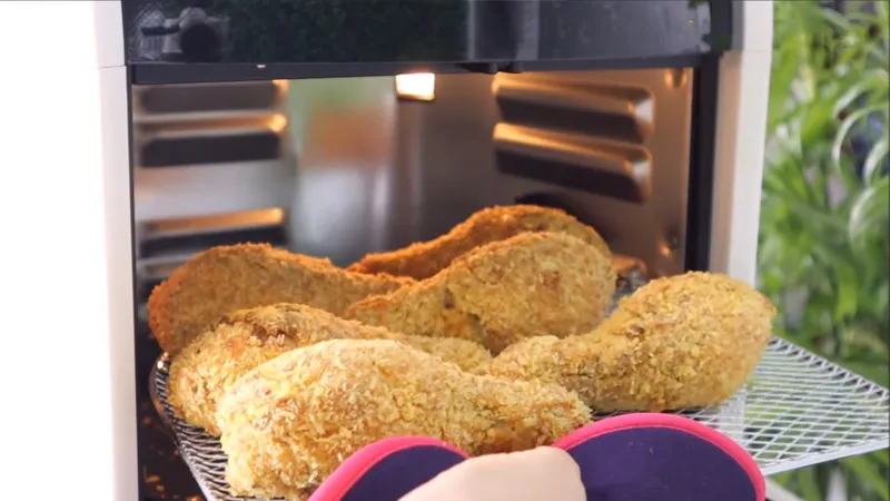 Cách làm gà rán KFC bằng nồi chiên không dầu giòn rụm ăn không ngấy