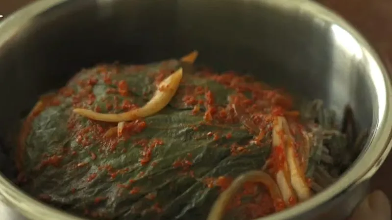 Cách làm kim chi lá mè chuẩn vị Hàn Quốc, ăn cực ngon