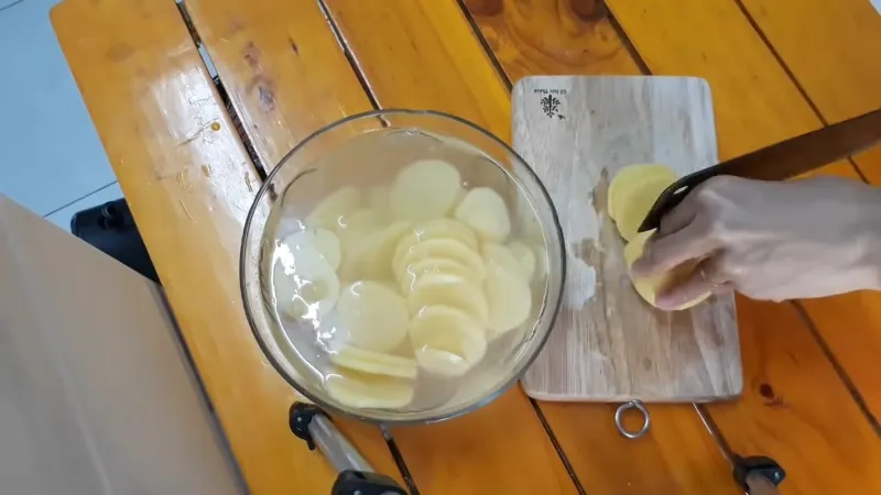 Cách làm mứt khoai tây độc đáo, lạ miệng để đãi khách