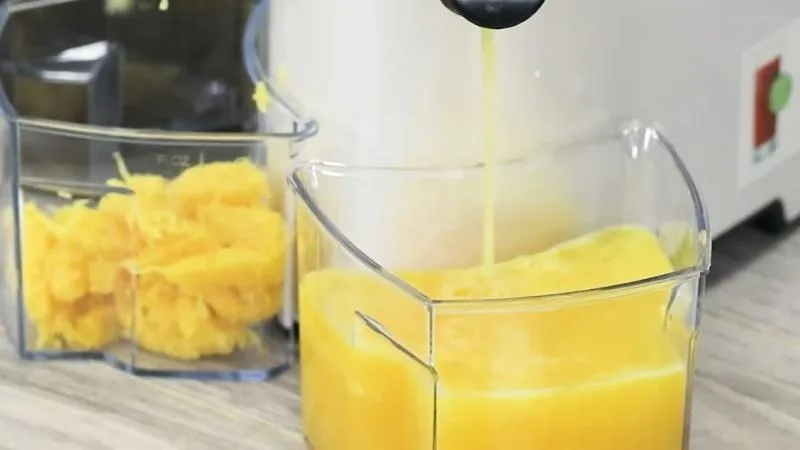 Cách làm nước ép cam dứa và đào dứa vừa ngon vừa giúp dáng thon