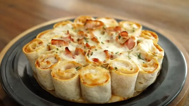 Cách làm Pizza Tortilla hình bông hoa siêu cấp đáng yêu, thơm ngon khó cưỡng