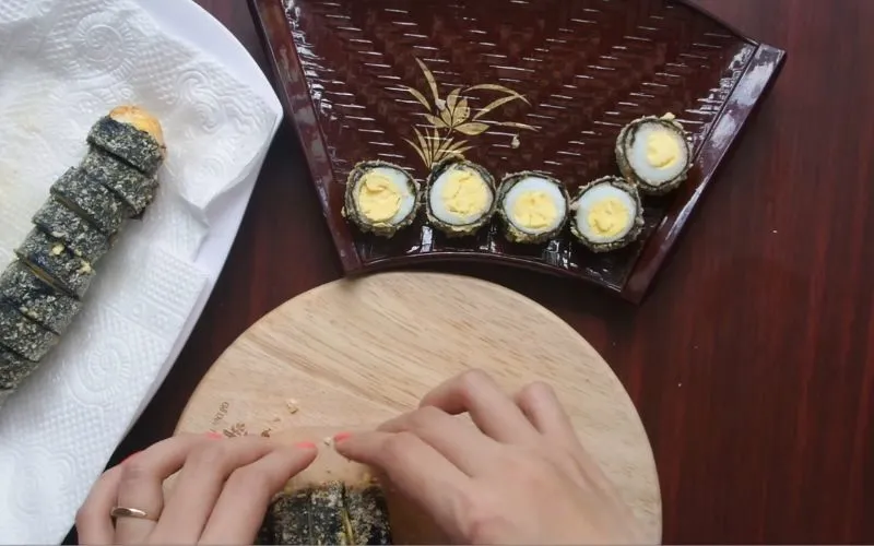 Cách làm rong biển cuộn trứng cút đơn giản, giòn ngon khó cưỡng