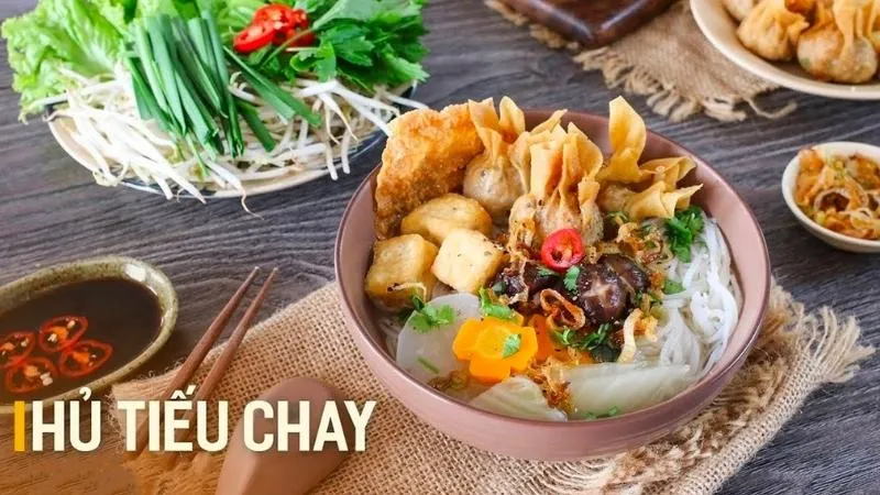 Cách nấu hủ tiếu chay thanh đạm, ngon lạ miệng