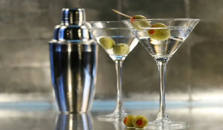 Công thức pha Gin Martini đẹp mắt, ngon đúng chuẩn