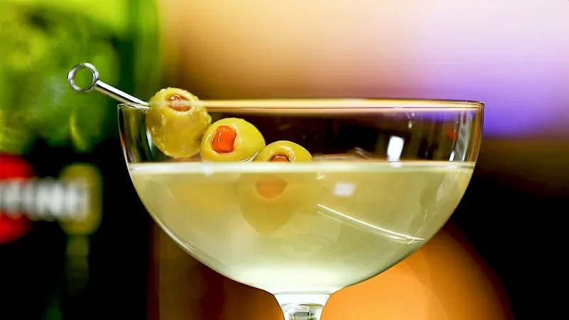 Công thức pha Gin Martini đẹp mắt, ngon đúng chuẩn