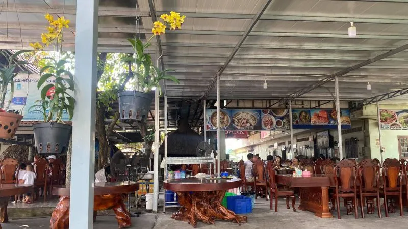 Điểm qua các món ngon phải thử, các quán ăn phải ghé tại Sài Gòn