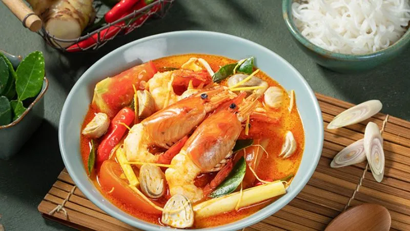 Đổi vị cả nhà với canh chua Thái chua cay, ăn ngon xuýt xoa