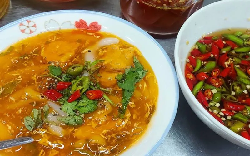 Foodtour chợ Cồn Đà Nẵng: Ngàn món ăn đậm đà hương vị miền Trung