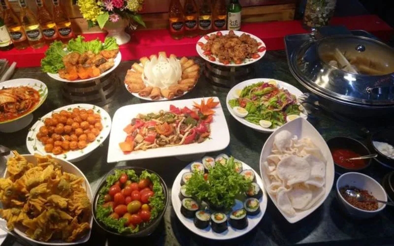 Ghim ngay 12 quán buffet Bình Thạnh ăn cực no, không lo về giá