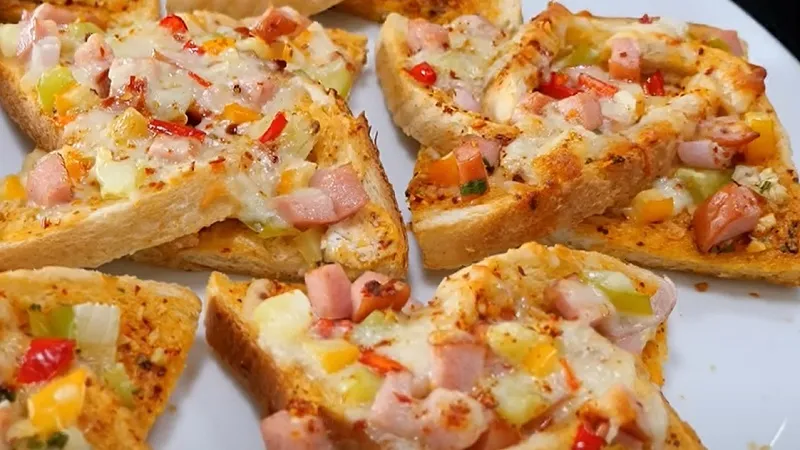 Học cách làm bánh mì pizza ăn sáng cực ngon lại bổ dưỡng