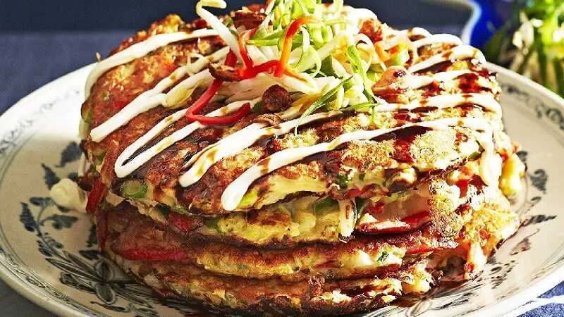 Học ngay cách làm Okonomiyaki – món bánh xèo độc đáo của Nhật Bản