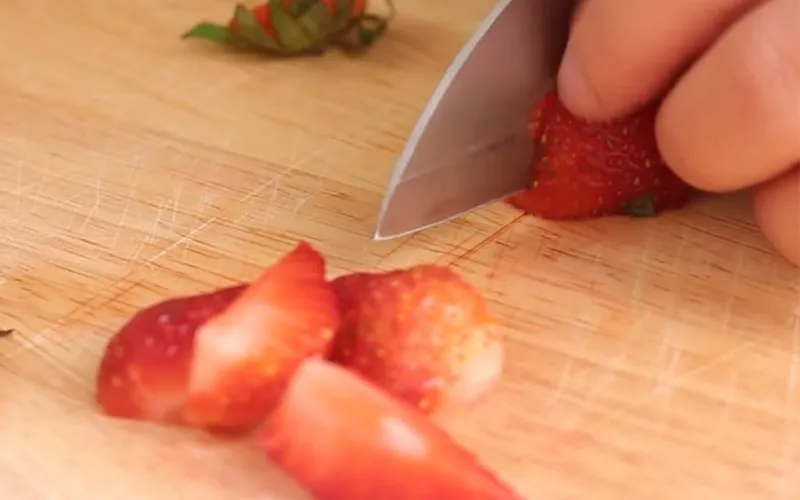 Học ngay công thức làm Strawberry mojito thơm ngon, mát lạnh