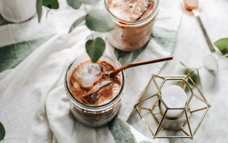 Hướng dẫn cách pha cacao latte đơn giản tại nhà, giải nhiệt cơ thể