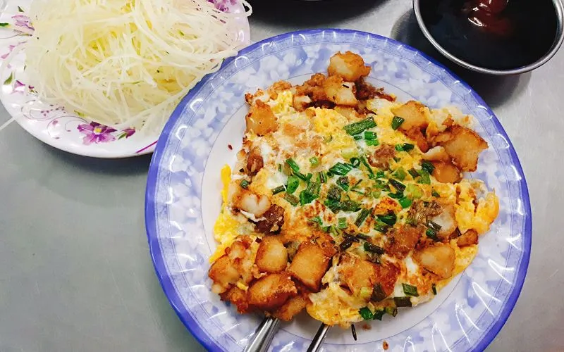 Khám phá những quán ăn bình dân được sao Việt yêu thích, hết lời khen ngợi