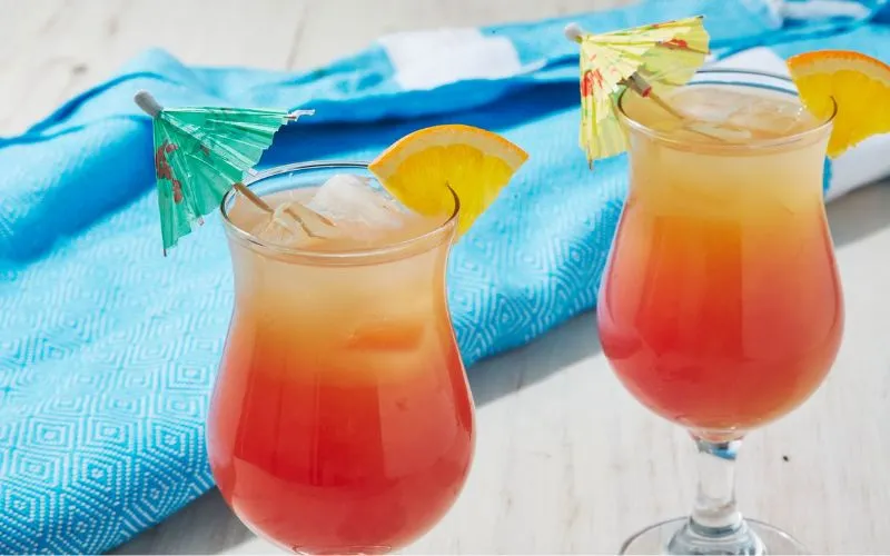 Mách bạn cách làm cocktail on the beach ngọt thơm, đẹp mắt