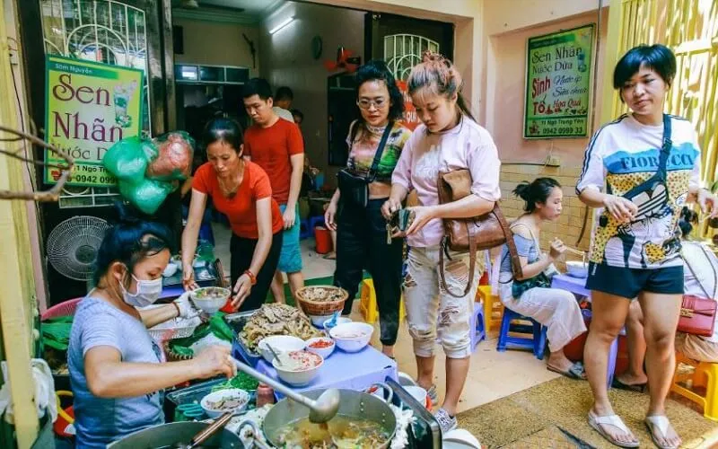 Ngon quên lối về với 16 quán ăn trưa quận Hoàn Kiếm