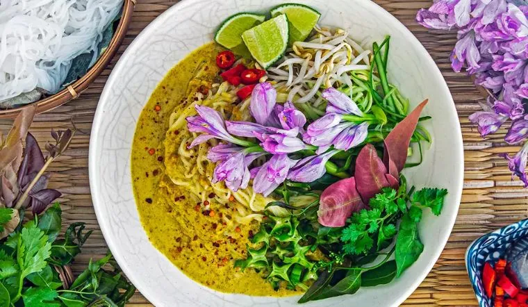 Nom Banh Chok – món bún vô cùng độc đáo của người Khmer