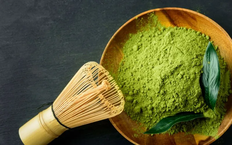 Tại sao pha matcha bị đóng cặn? Lỗi thường gặp khi pha matcha