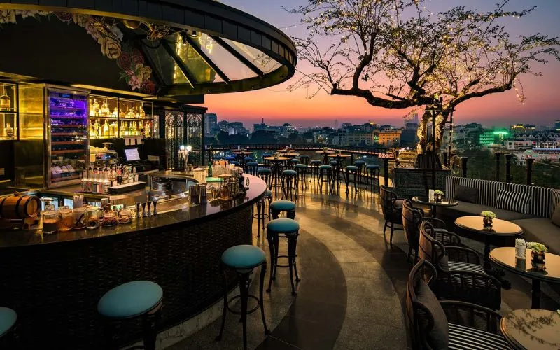 Tham khảo 10 quán bar nhẹ nhàng, yên tĩnh tại Hà Nội
