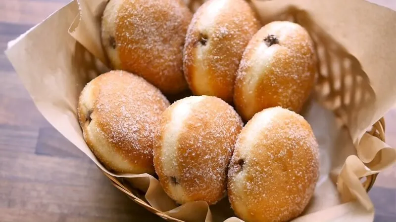 Tổng hợp 10 cách làm bánh donut thơm ngon, cực đơn giản