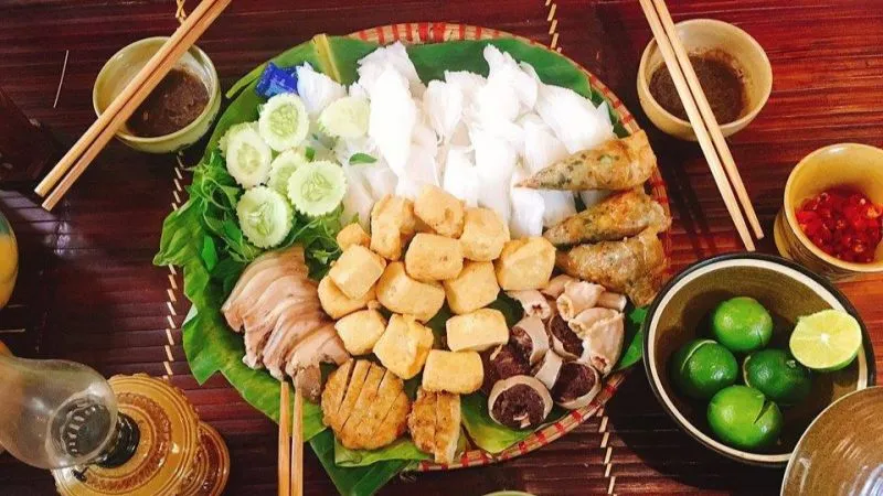 Top 16 quán ăn vặt ở quận Hoàn Kiếm cực ngon, siêu rẻ