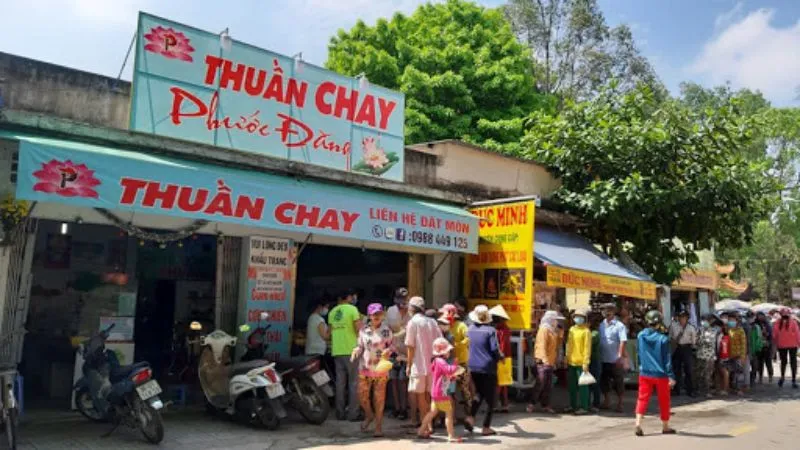 Top 5 quán ăn chay huyện Hóc Môn hot nhất