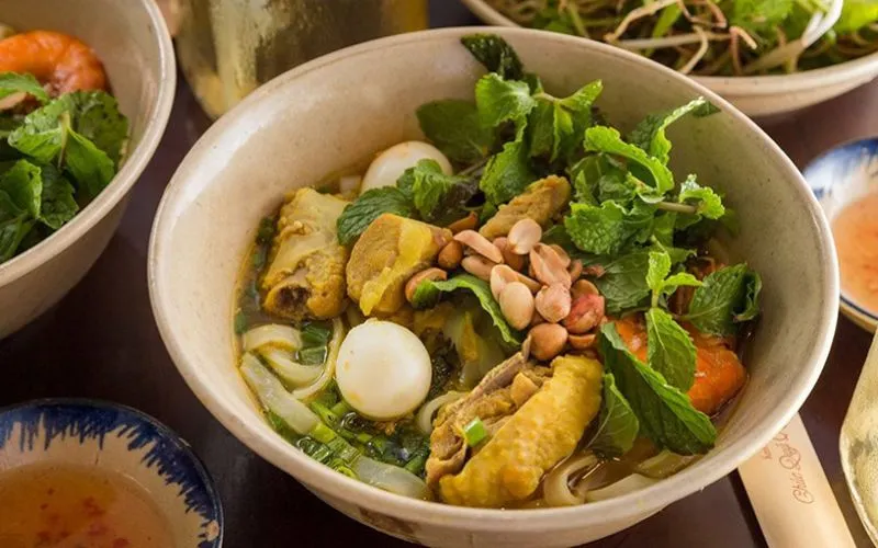 Top 5 quán ăn trưa ngon, giá rẻ tại quận Tân Phú