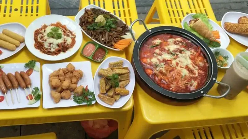 Trải nghiệm 22 quán ăn vặt quận Cầu Giấy được nhiều thực khách lui tới